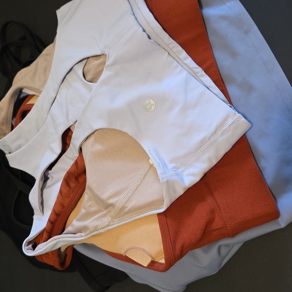 🌹CLEARANCE SALE: 5 pcs PADDED SPORTS BRA XS-S - Picture 1 of 1